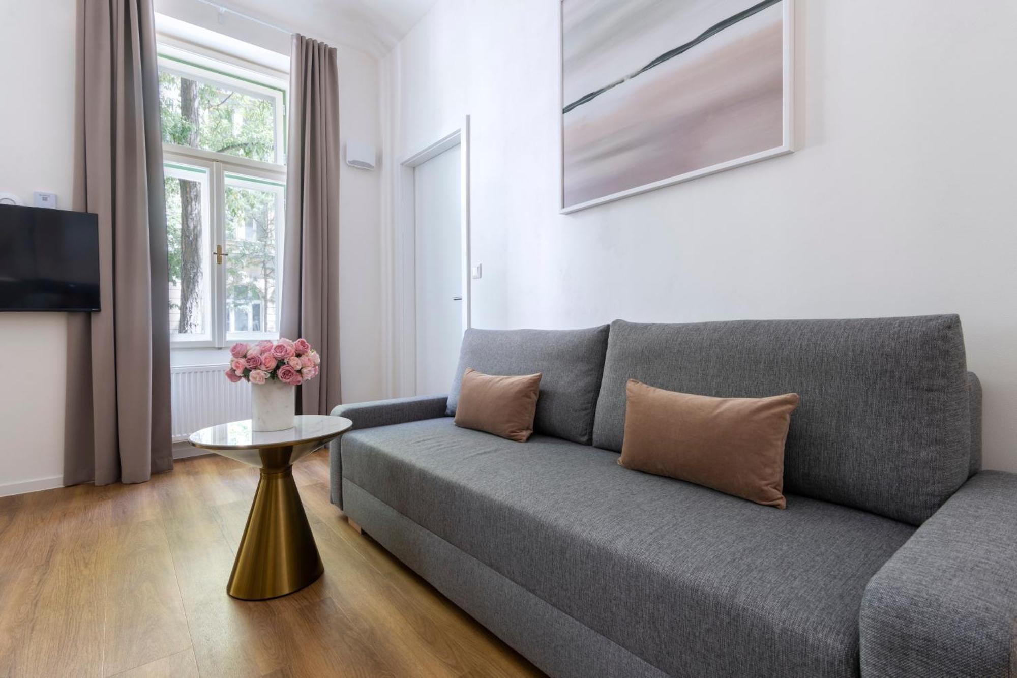 Encore Boutique By Dwellfort Praha