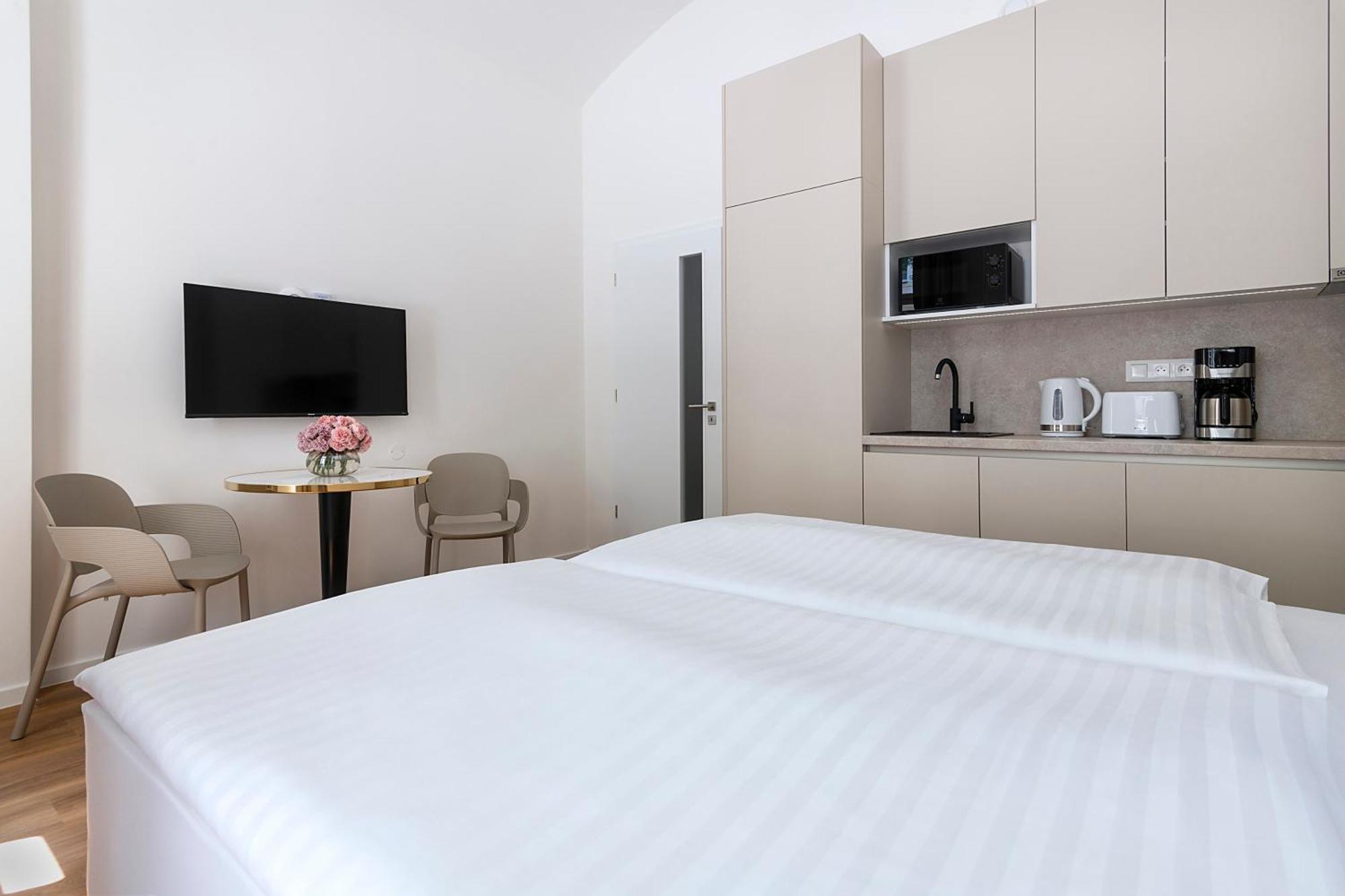 Aparthotel Encore Boutique By Dwellfort Praha