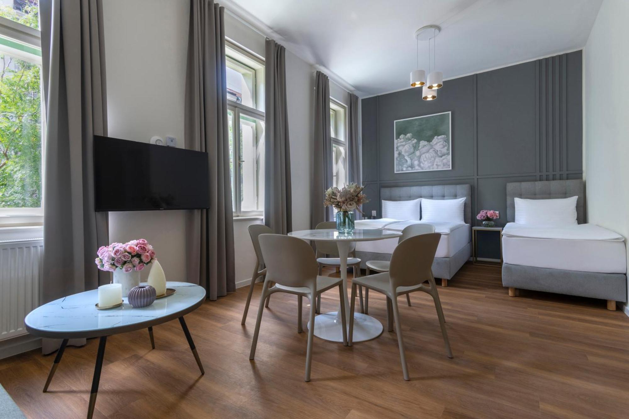 Encore Boutique By Dwellfort Praha